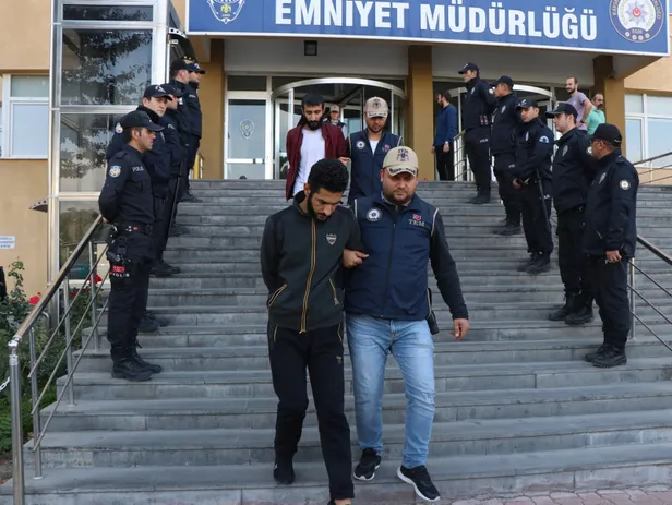 DEAŞ'ın Türkiye sorumlusunun kardeşleri hakim karşısında! 8 sanıklı DEAŞ davası başladı-4