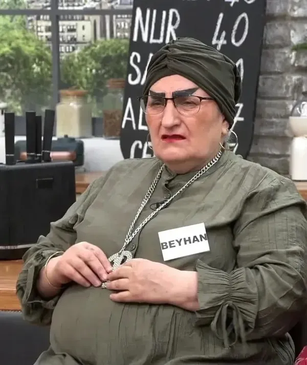 fenomen-kaynana-beyhan-oksuzun-oglu-alacak-meselesi-yuzunden-vuruldu-1790892209149.jpeg Yaralanan Erdi Ö.’nün, Gelinim Mutfakta yarışmasına katılan Beyhan Öksüz’ün oğlu olduğu öğrenildi. (Foto: Sosyal medya)