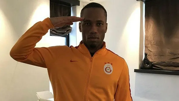 galatasarayin-eski-golcusu-dunya-unlu-futbolcu-didier-drogba-musluman-oldugunu-acikladi-1667850119637.jpeg Galatasaray'ın eski golcüsü Didier Drogba Müslüman mı oldu? O paylaşımı ile heyecan yarattı-6