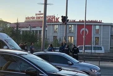 E-5’teki aydınlatma direğine çıktı