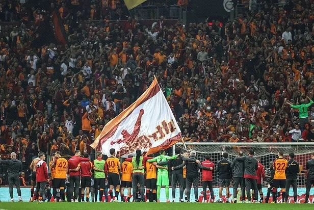 besiktasi-yikan-galatasaray-zirveye-dogru-yol-aldi-1667781505735.jpeg Beşiktaş'ı yıkan Galatasaray, gözünü zirveye dikti-3