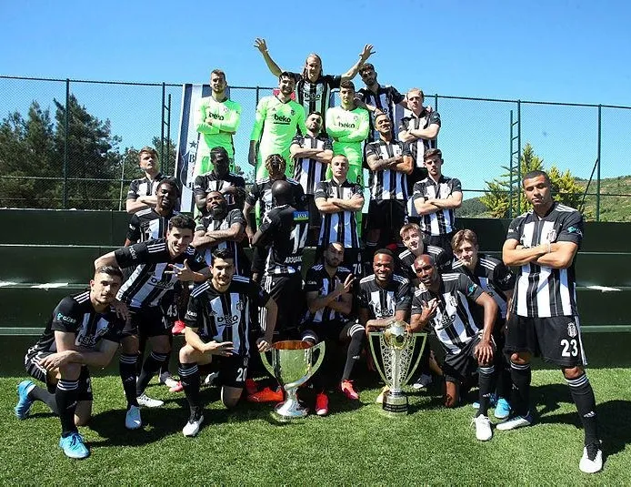 Beşiktaş’ta mutluluğun fotoğrafı