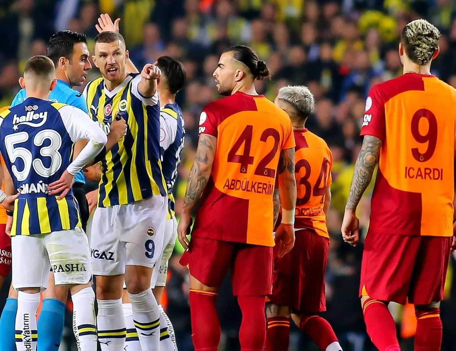 Fenerbahçe-Galatasaray Süper Kupa finalini Takvim.com.tr sordu uzman isimler değerlendirdi