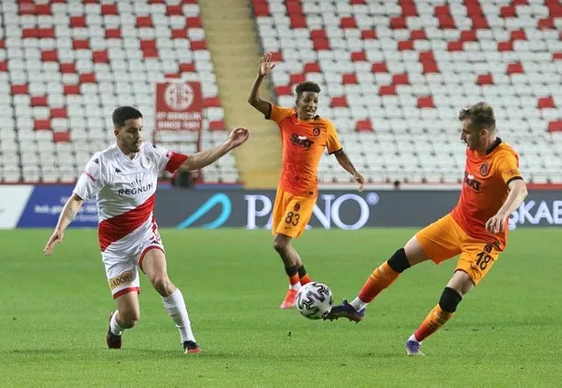 antalyaspor-0-1-galatasaray-mac-sonucu-1619296583233.jpeg