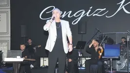 Usta sanatçı Cengiz Kurtoğlu Kıbrıs'ta sahne aldı