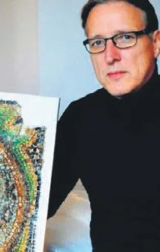 Dedektifin mozaik azmi