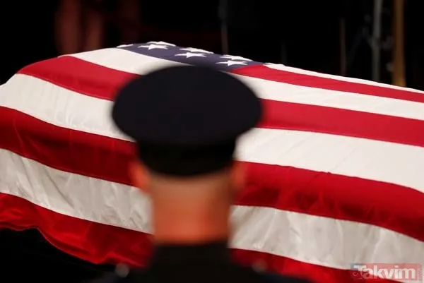 ABD'li Senatör McCain için Kongre'de tören düzenlendi - 11