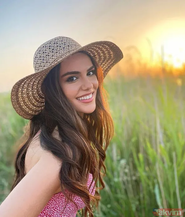 Üç Kız Kardeş'in Türkan'ı Özgü Kaya kırmızı bikinisiyle plajı ateşe verdi! Sere serpe uzandı tüm gözler ondaydı - 5