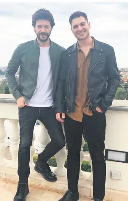 Efsane buluşma: Profesör ve Kahraman