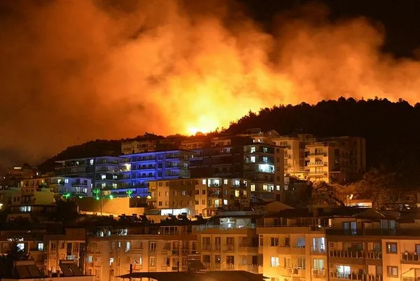 İzmir'de otluk alanda yangın çıktı! 1 kişi gözaltında-4