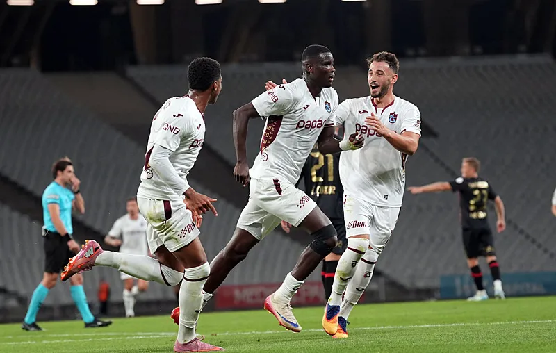 Spor yazarları Karagümrük - Trabzonspor maçını değerlendirdi! "Lider" - 9