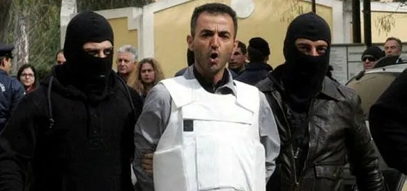 Sabancı suikastı davasında yargılanan tutuklu sanık İsmail Akkol, ağırlaştırılmış müebbet hapis cezasına çarptırıldı