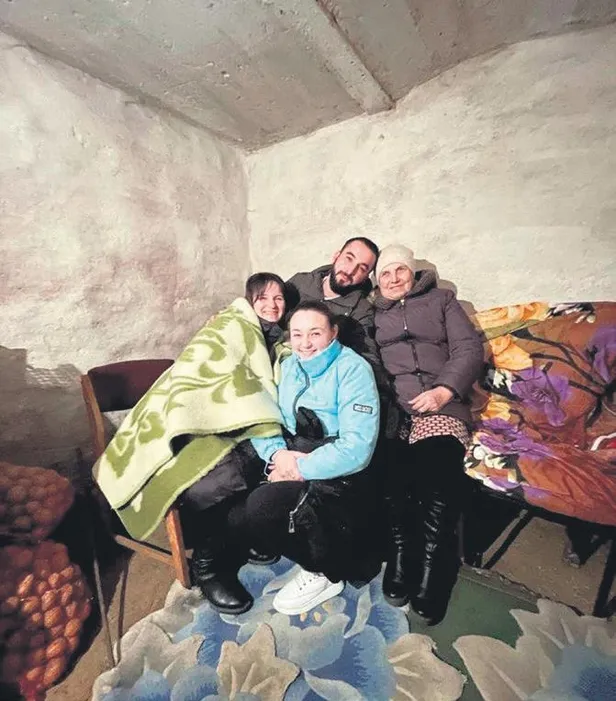 parali-asker-war-1646780258986.jpeg Rusya-Ukrayna savaşında gerilla savaşı başladı! Kiev Lejyonerler'i Moskova ise Wagnerler'i topladı-18