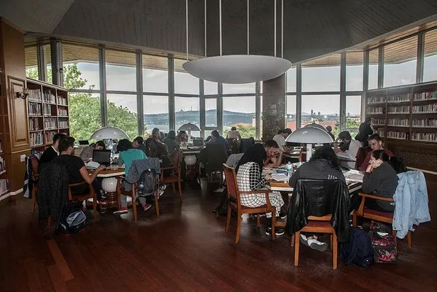 istanbul-buyuksehir-belediyesi-ibb-ataturk-kitapligini-ogrencilerin-kullanimina-kapatti-karara-tepki-yagdi-1663873913611.jpeg İstanbul Büyükşehir Belediyesi (İBB) Atatürk Kitaplığı'nı öğrencilerin kullanımına kapattı! Karara tepki yağdı-7