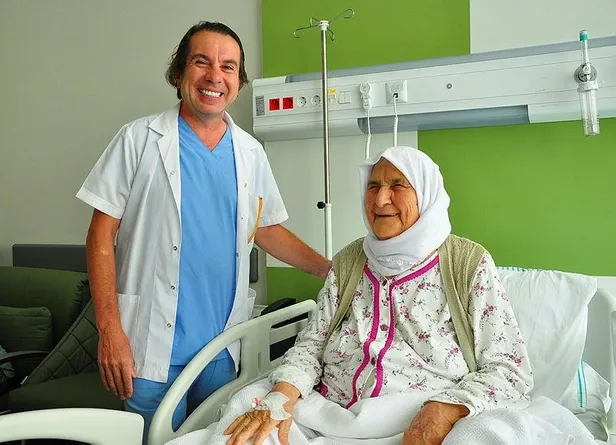 Kilo aldığını sanan yaşlı kadının karnından 12 kilogram ağırlığında yumurtalık kisti çıkartıldı-1