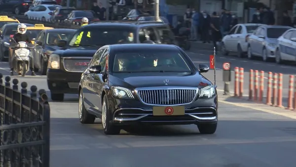 son-dakika-baskan-recep-tayyip-erdogandan-surpriz-ziyaret-ataturk-havalimaninda-incelemelerde-bulunuyor-1638706535730.jpg SON DAKİKA: Başkan Recep Tayyip Erdoğan'dan sürpriz ziyaret! Atatürk Havalimanı'nda incelemelerde bulundu-2