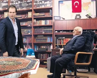 FETÖ yöneticisi Burak Akbay!