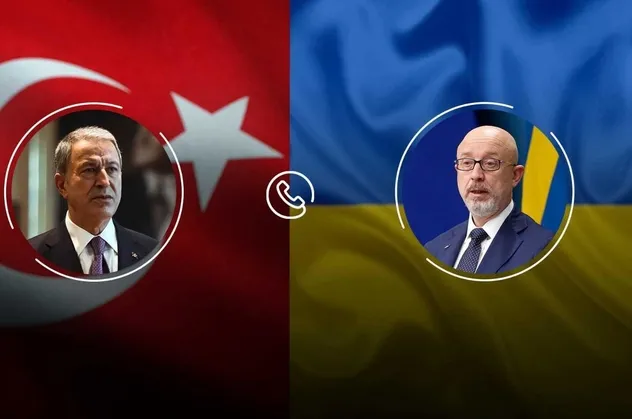Bakan Akar Ukrayna Savunma Bakanı Oleksii Reznikov ile görüştü