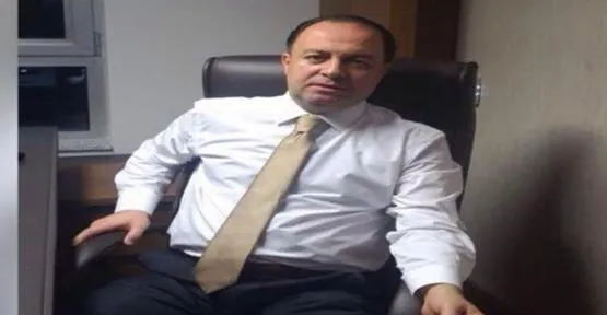 rezillik-ustune-rezillik-taciz-ve-darp-iddiasiyla-gorevden-uzaklastirilan-chpli-serkan-aloglu-ramazanda-raki-m-1649966285717.jpeg Rezillik üstüne rezillik! Taciz ve darp iddiasıyla görevden uzaklaştırılan CHP'li Serkan Aloğlu Ramazanda rakı masası kurdu-2