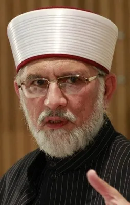 Pakistan’da FETÖ usulü yargı darbesi