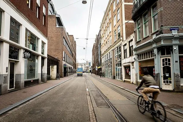 Son dakika: Hollanda’da 3 Türk koronavirüs nedeniyle hayatını kaybetti-1