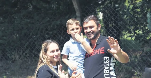 6 yıl sonra çıkan 'baba' kelimesi aileyi mutluluktan uçurdu