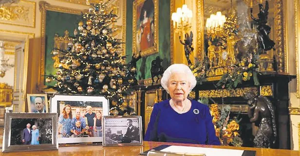II. Elizabeth masadan mesaj vermişti! İşte Meghan Markle ve Prens Harry’nin Kraliyet’ten ayrılmasıyla ilgili o iddialar