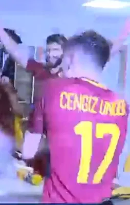 Roma soyunma odasında çılgın sevinç