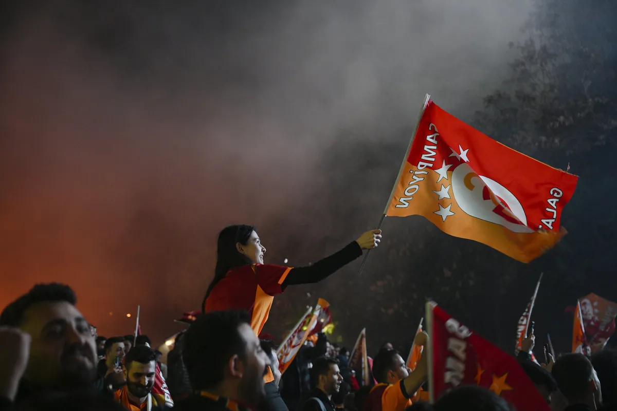 1778735656202.jpg Galatasaray'da 26. şampiyonluk şöleni: Kupa töreni saat kaçta, hangi sanatçılar sahne alacak?-6