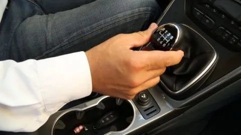 Arabalar nasıl az yakar? İşte en az benzin harcatan yöntemleri açıkladık-2