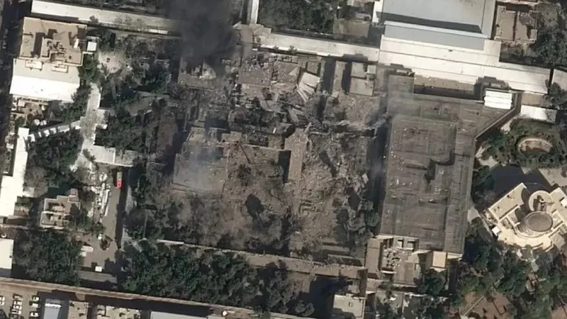 mossad-irani-iceriden-oyuyor-hamaneyi-nokta-atisi-israile-sattilar-heniyyenin-sehadeti-ve-12-gun-savasinda-da-1772340697858.jpeg MOSSAD İran'ı içeriden oyuyor! Hamaney'i nokta atışı İsrail'e sattılar | Heniyye'nin şehadeti ve 12 gün savaşında da aynı senaryo-3