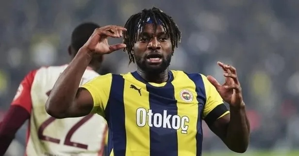 Allan Saint-Maximin yedek kulübesinde!