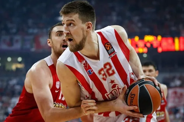 Ünlü basketbolcu trafik kazası geçirdi! Durumu ağır-1