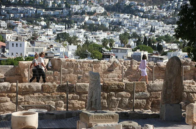 Bodrum Kalesi turist akınına uğradı! Çalışmalar 2017'de başlamıştı