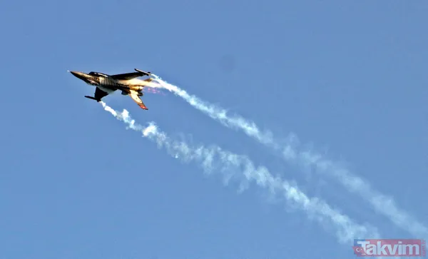 Antalya'nın fethi törenlerinde SOLOTÜRK'ten nefes kesen gösteri - 19