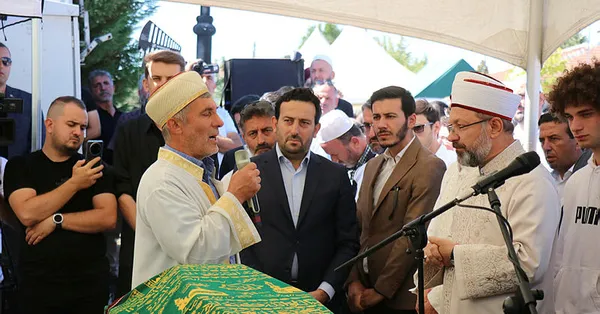 Mardin'de şehit olan Derik Kaymakamı Muhammed Fatih Safitürk'ün babası Asım Safitürk son yolculuğuna uğurlandı