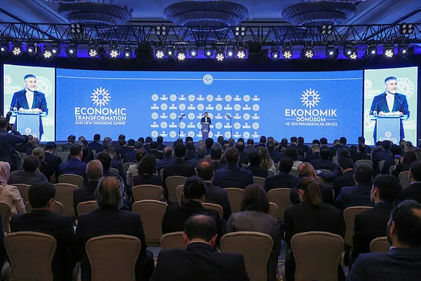 hazine-ve-maliye-bakani-nureddin-nebatiden-ekonomik-donusum-zirvesinde-duyurdu-turkiye-modeli-ornek-olacak-1664450146095.jpg