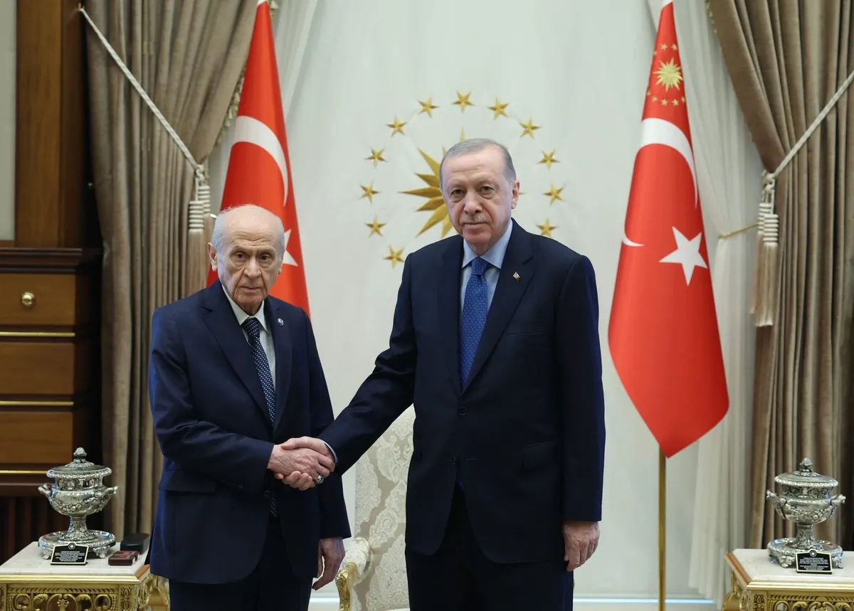 baskan-erdogandan-kurban-bayrami-mesaji-gazzeyi-unutmadi-turkiye-istikrar-adasi-olarak-goz-dolduruyor-1779788003343.jpeg Başkan Erdoğan'dan Kurban Bayramı mesajı! Gazze'yi unutmadı | "Türkiye istikrar adası olarak göz dolduruyor"-4
