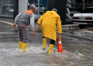 HAVA DURUMU | Meteoroloji ve valilik uyardı beklenen yağış geldi! İstanbul dahil birçok ilde yollar göle döndü! | 28 Eylül 2023 hava durumu