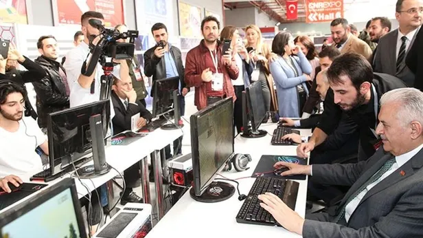 Binali Yıldırım 'PUBG' oynadı: ''Torunlar oynuyor ama öğretmiyor'' dedi-4