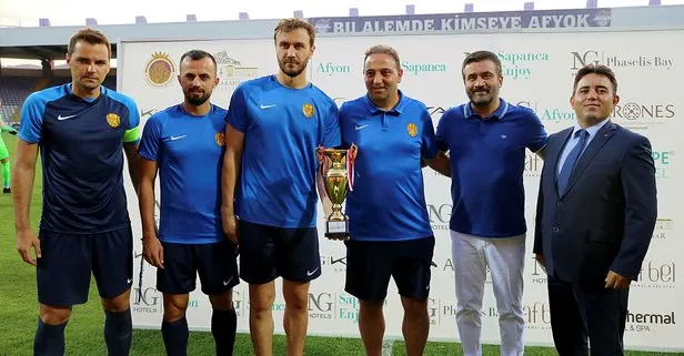 Afyonkarahisar’da Zafer Kupası, MKE Ankaragücü’nün oldu