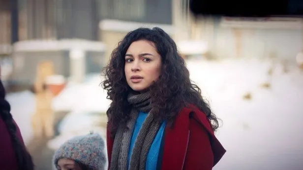 gozler-onun-uzerinde-kardeslerimin-asiyesi-hakkindaki-gercek-sasirti-basarili-oyuncu-su-burcu-yazgi-coskun-1616787494771.jpeg Gözler onun üzerinde! Kardeşlerim'in Asiye'si hakkındaki gerçek şaşırttı! Genç oyuncu Su Burcu Yazgı Coşkun...-6