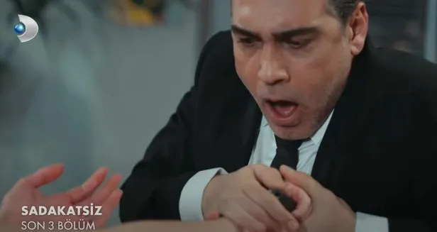 volkanin-sonu-derinin-ellerinden-oldu-sadakatsiz-volkan-oldu-mu-1652262523081.jpg Sadakatsiz'de ortalık kan revan oldu! Volkan en büyük darbeyi biricik eşinden yedi! Asya'nın çıldırttığı Derin öfke patlaması yaşadı bıçakla saldırdı-4