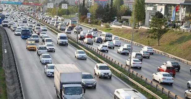 İstanbul’da çile! Trafik yoğunluğu yüzde 70’in üzerine çıktı | TRAFİK YOĞUNLUK HARİTASI