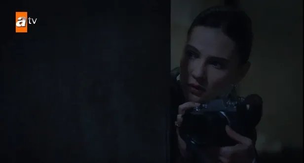 atvnin-yeni-dizisi-marasli-bomba-gibi-basladi-cok-konusulacak-sahne-marasli-mahurun-hayatini-kurtardi-1610401476264.jpg atv'nin yeni dizisi Maraşlı bomba gibi başladı! Çok konuşulacak sahne: Maraşlı, Mahur'un hayatını kurtardı-4