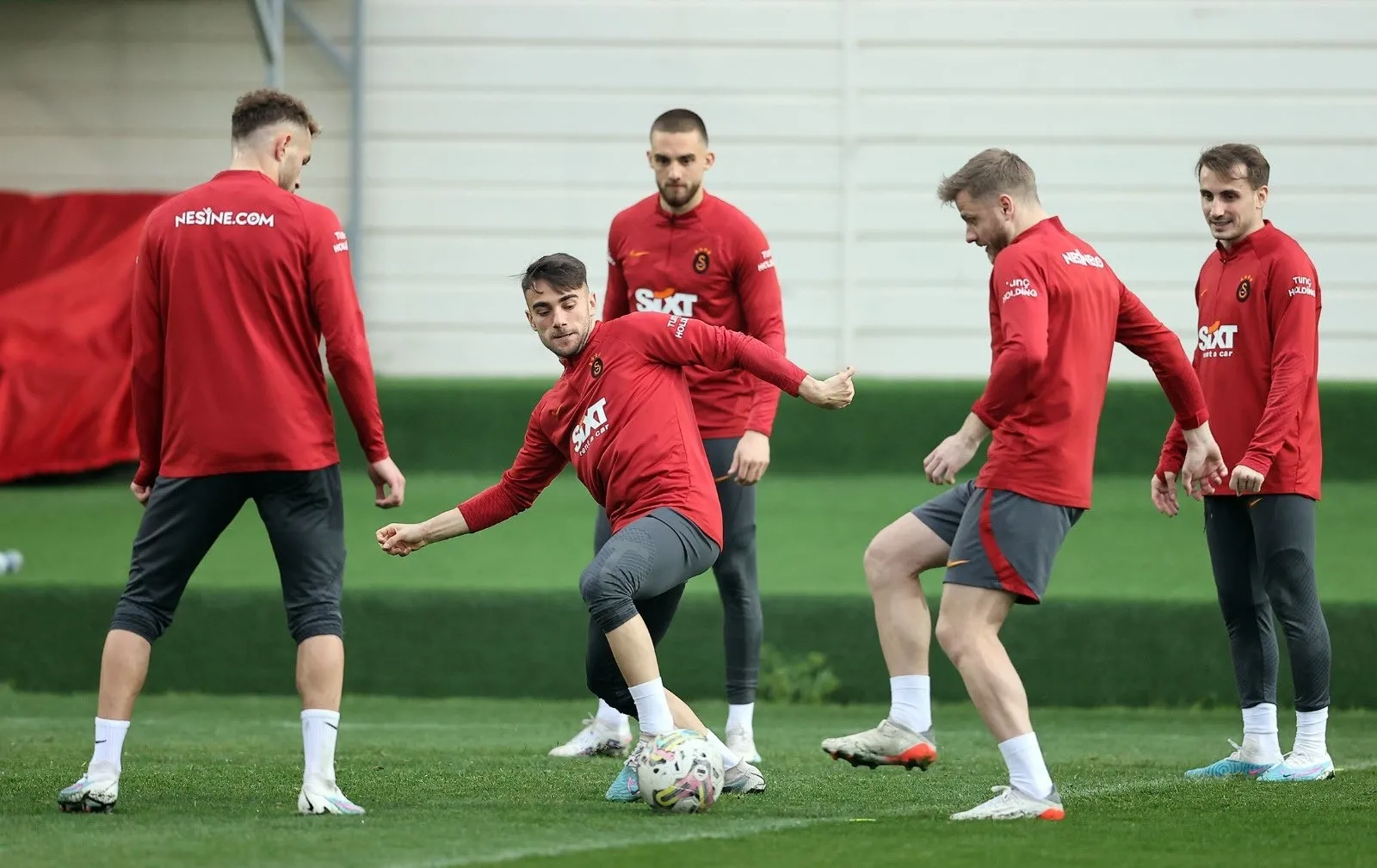 Galatasaray'a bir dünya yıldızı daha! Bedavaya gelecek - 2