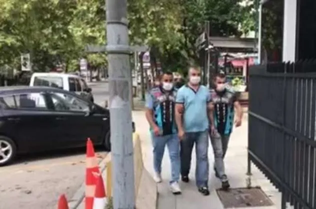 İstanbul Kadıköy’de korsan sürücü yakalandı