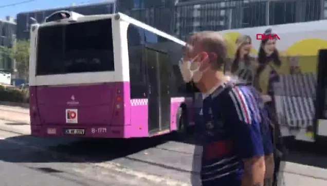 Tramvay ile halk otobüsü çarpıştı! Çok sayıda ekip bölgede