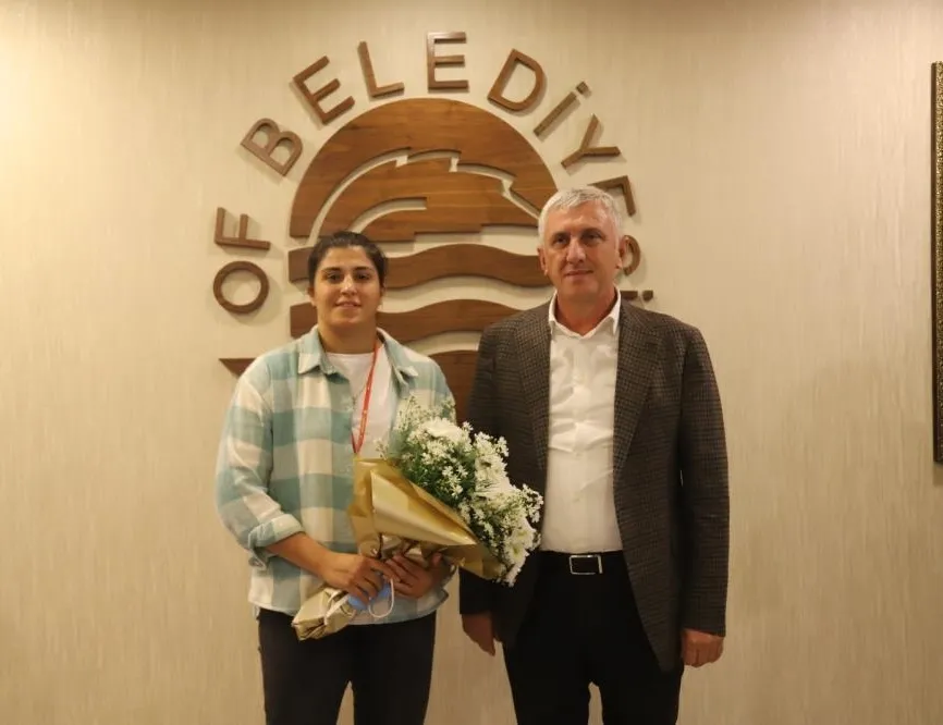 Sizi ağlatmaya devam edeceğim