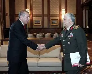 Özel’e şeref madalyası verilecek